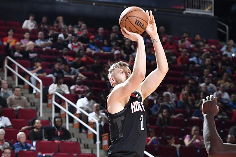 爱游戏下载-关于Ming连续三场比赛得分超过出色发挥,澳大利亚队不断突破!的信息